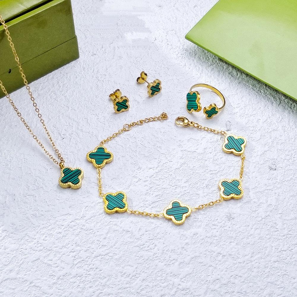 Titanium Steel Four-Leaf Petal Bracelet & Necklace Set - Trendy, Fresh, Fashionable 