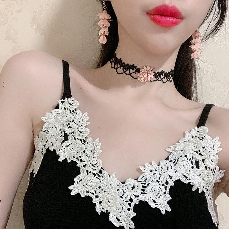 2025 new simple lace neck strap necklace ins super fairy flower neck chain collar choker short collarbone chain