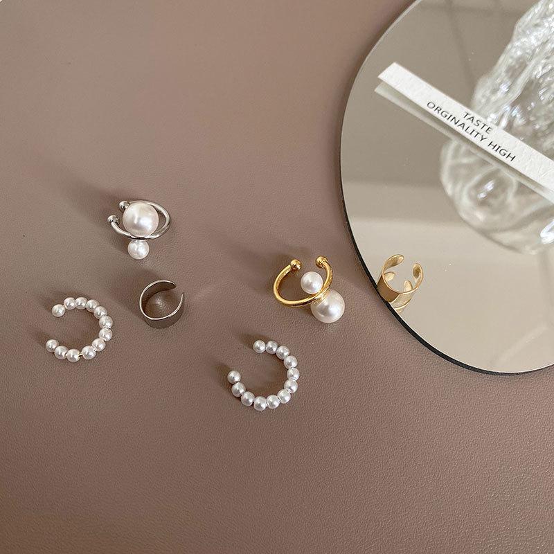Korean Style Pearl Ear Cuff for Women - Retro Geometric Patchwork Earrings