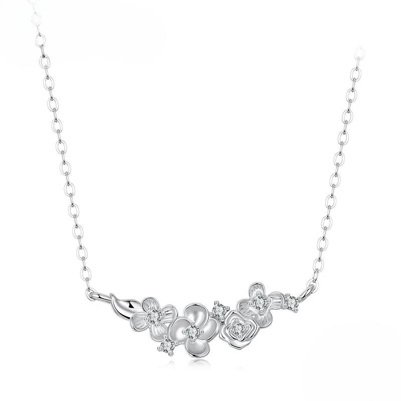 Sterling Silver Sping Flower Pendant Necklace Nacre Shell Lock Chain Necklace for Women Delicate Daily Jewelry Gifts
