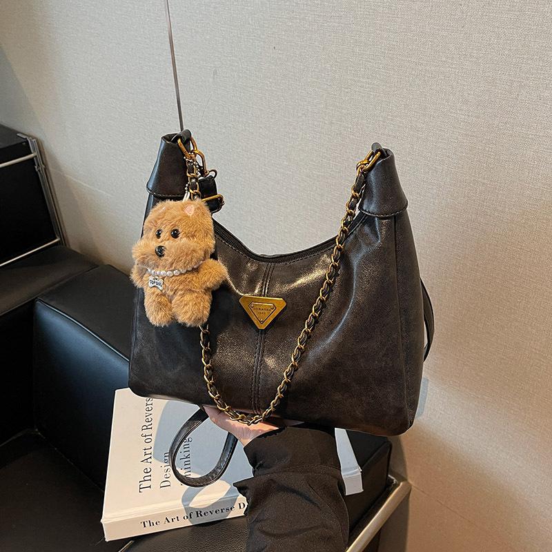 Premium messenger bag women's new autumn and winter large-capacity retro versatile commuter dumpling bag