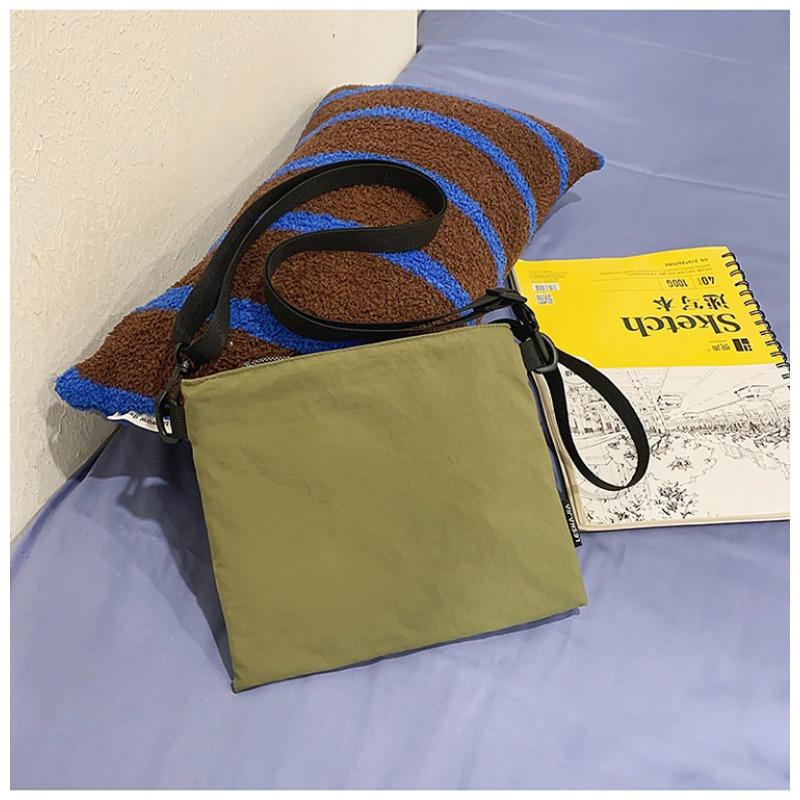 Outdoor Messenger Bag Men's and Women's Versatile Leisure Travel Storage Bag Shoulder Bag Portable Handbag