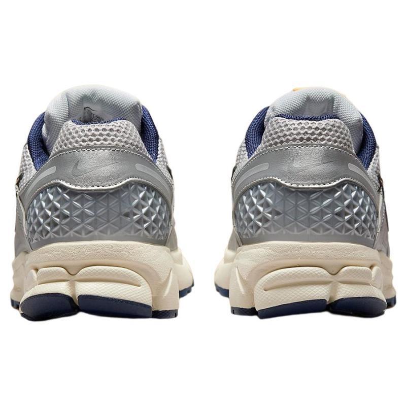 Nike Zoom Vomero 5 'Pure Platinum Laser Orange' Sneakers Casual FJ4151-001