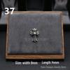 Cercei Stud Trendy Cruce Cupru Alb Argint Thai 925 cu Diamante Colorate pentru Bărbați și Femei