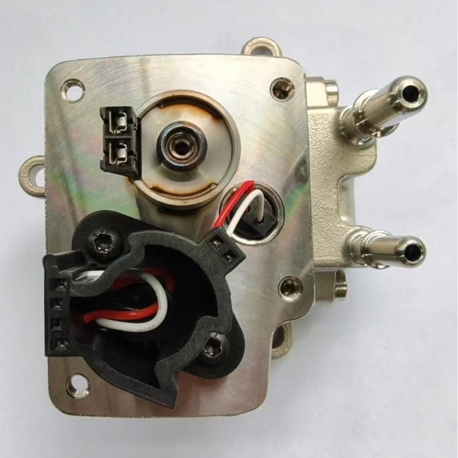 Mercedes Actros MP4 AdBlue Urea Pump A0001405339