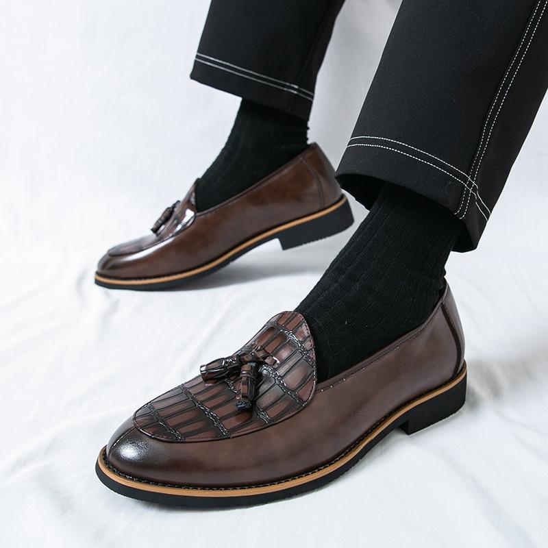 Brock Tassel Casual Leather Shoes Trendy British Pointed Nightclub Hair Stylist Shoes Heightening Groom Shoes