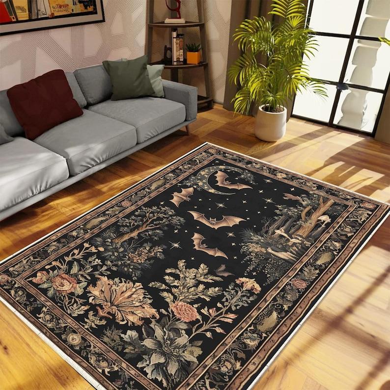 

Ковер в стиле темной академии, готический ковер с летучими мышами, ковер с лесным дизайном в стиле ведьминского вимсигота, ковер для спальни, гостиной, декор в стиле меланхоличного коттеджкора 60*90cm