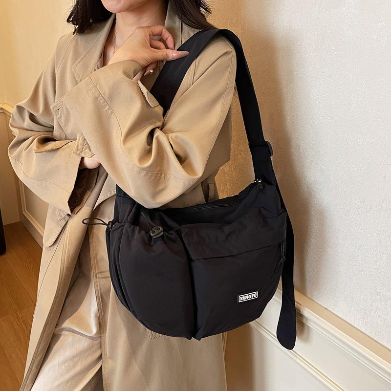 Fashion and foreign style, simple texture and trend, large-capacity bag 2025 autumn new casual women's shoulder messenger bag