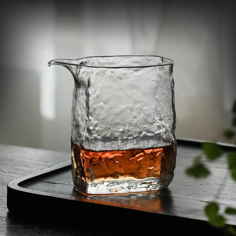 

Japanese Style Square Hammer Glass Fair Cup Heat Resistant Tea Separator Tea Divider Kung Fu Tea Set Teaware Accessories 180ML