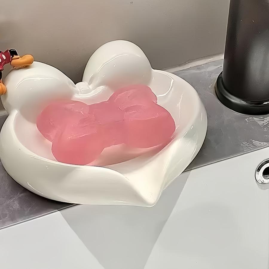 White Heart-Shaped Soap Drain Rack, Fashionable And Niche High Luxury, White Non-Perforated Design, for Drainage, Toilet Soap Dish for Sinks