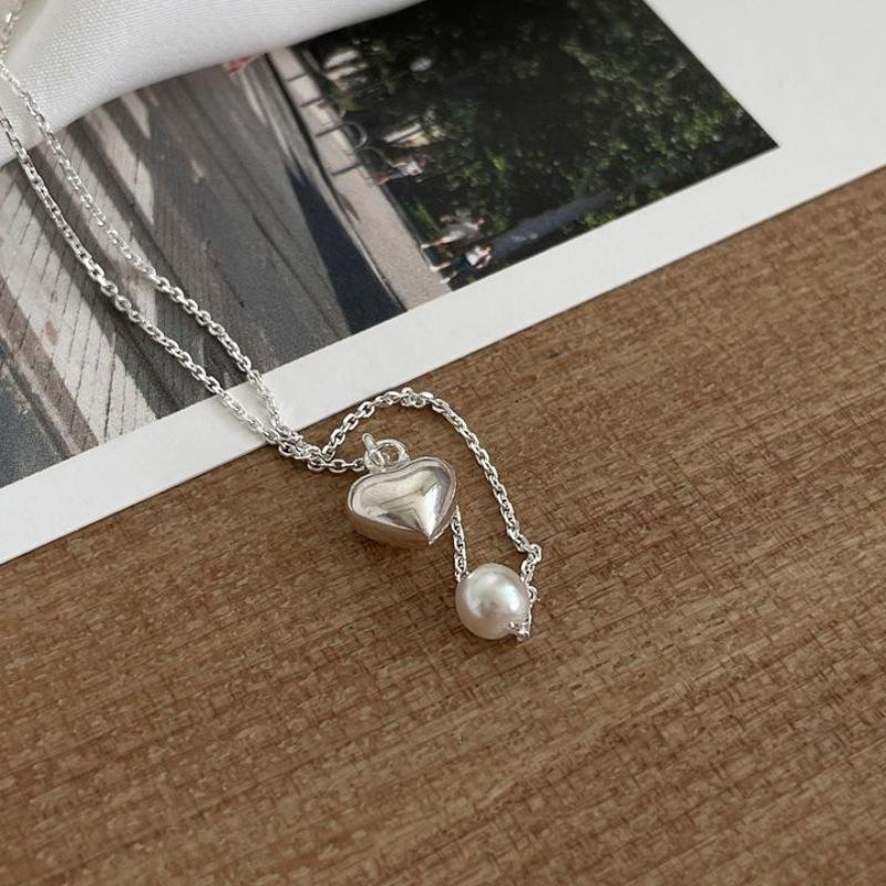 S925 Sterling Silver Heart Pearl Clavicle Necklace, Luxury Minimalist Design, Fashionable Ins Trending Necklace for Women