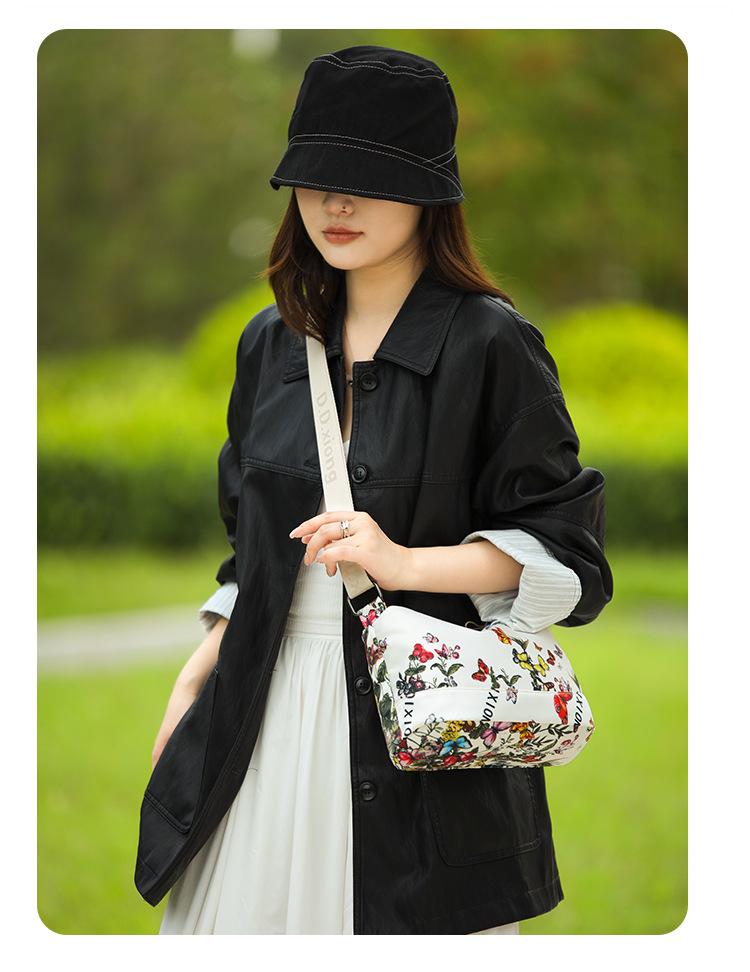 2025 Women's Large Capacity Multi-Compartment National Tide Print Fashion Crossbody Bag for Travel