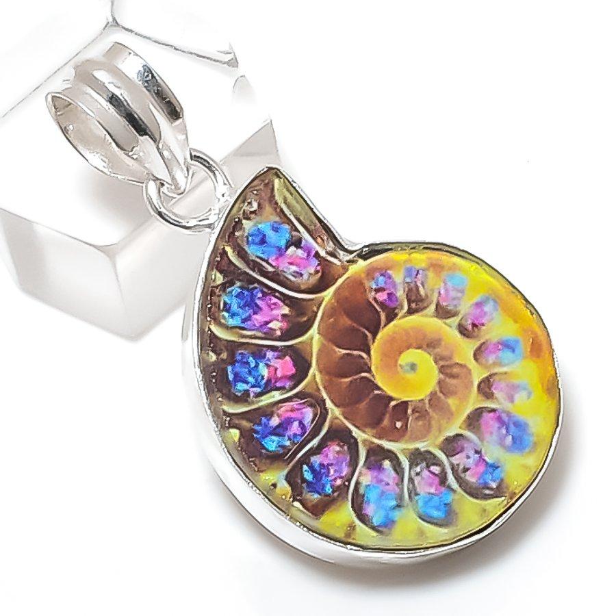 

Ископаемый аммонит Драгоценный камень Ручная работа 925 Стерлинговое серебро Ювелирное изделие Кулон 1,46 m9w42