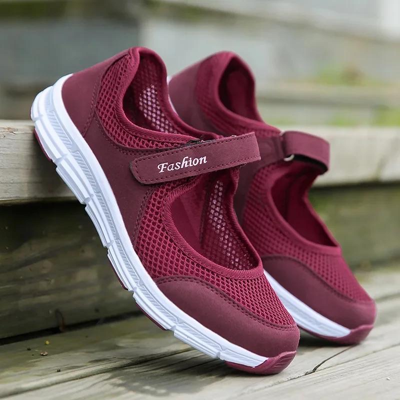 Fashion Spring The Newest Elderly Shoe Lightweight Casual Shoes Comfortable Walking Women's Velcro Mom's Mesh Shoes Size 35-42