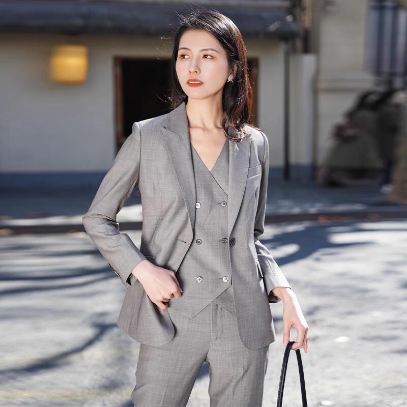 LadyS Elite Grey Wool Blend Professional Three-Piece Suit