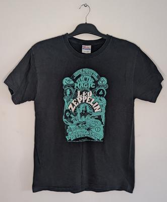 Oberteile – T-Shirts