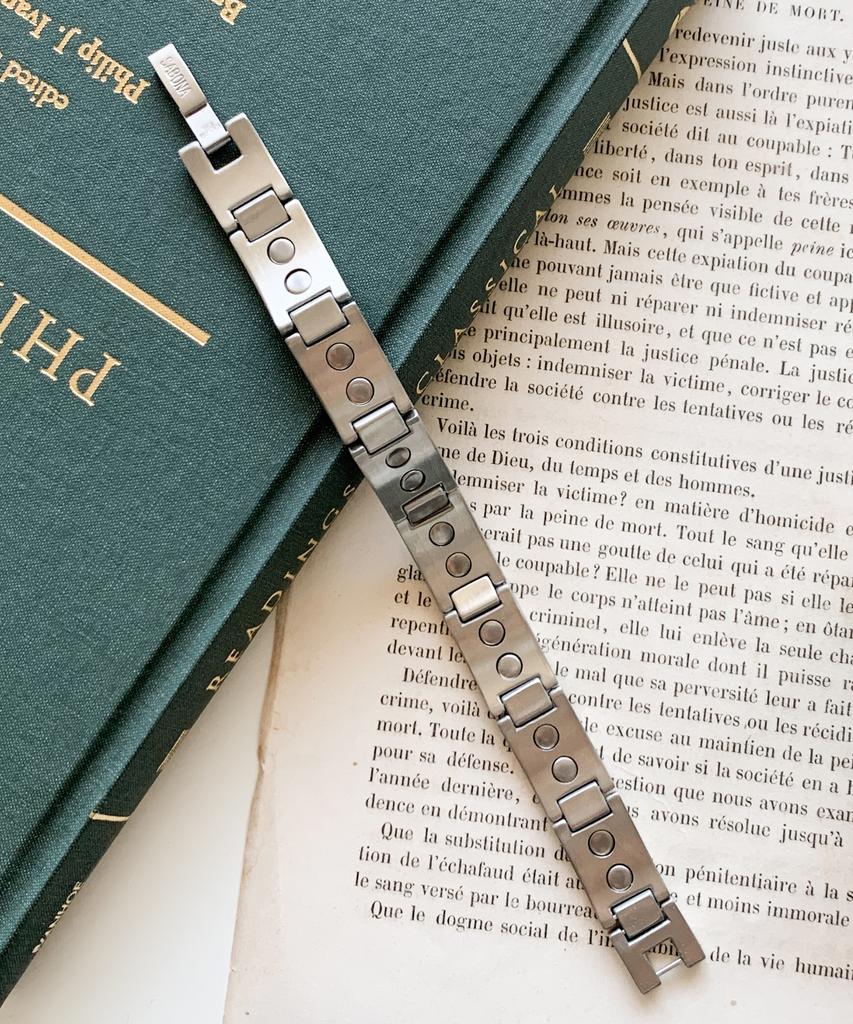 Sabona London 349 Men'S Executive Gem Duet Magnetic Bracelet