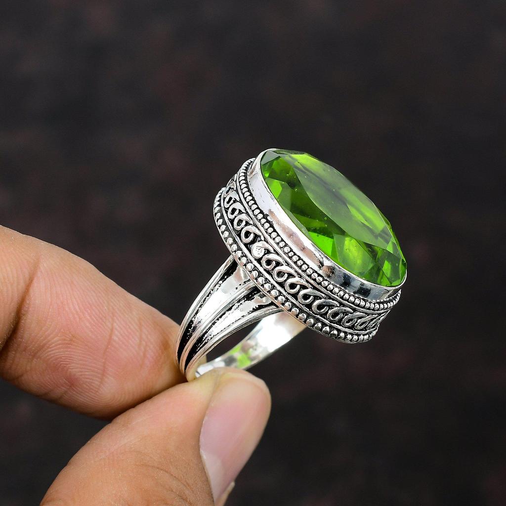 Facettierter Peridot Ring Handgefertigter Eleganter Schmuck 925 Sterlingsilber Ring Einzigartiger Vintage Ring Brandneuer Edelsteinschmuck Alle Größen verfügbar
