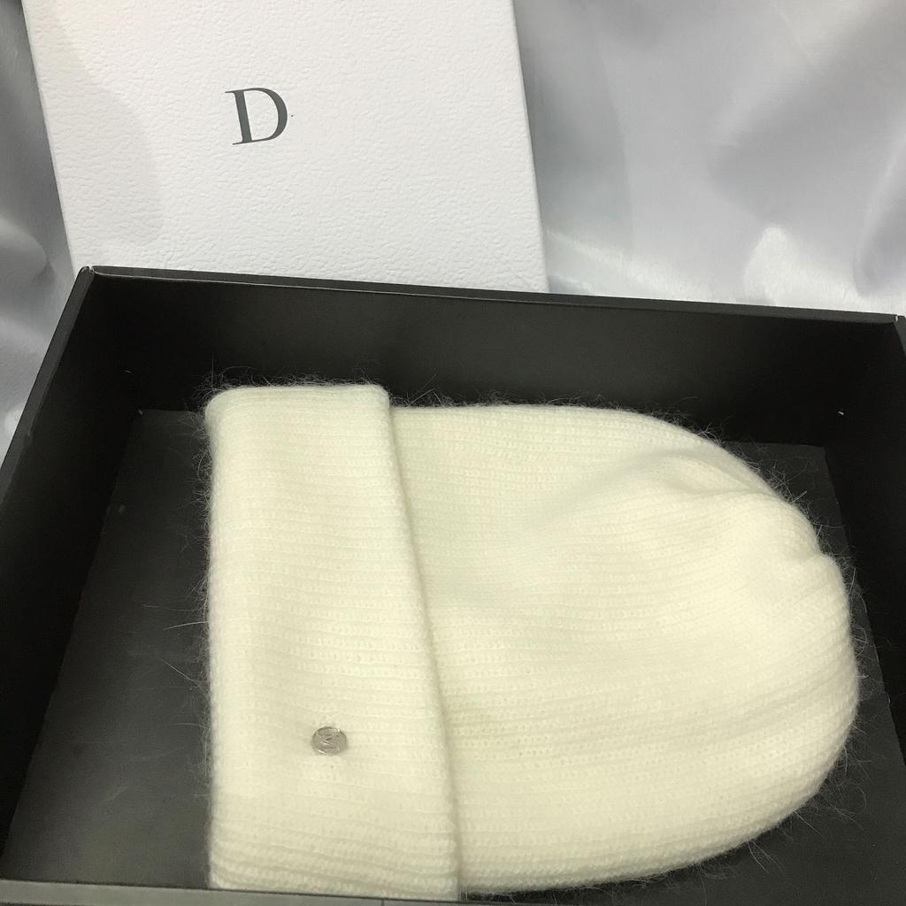 Russian Winter Warm Rabbit Hair Knitted Hat Celebrity Light Luxury Small Diamond Double Fold Wool Hat Women'S Outdoor Windproof
