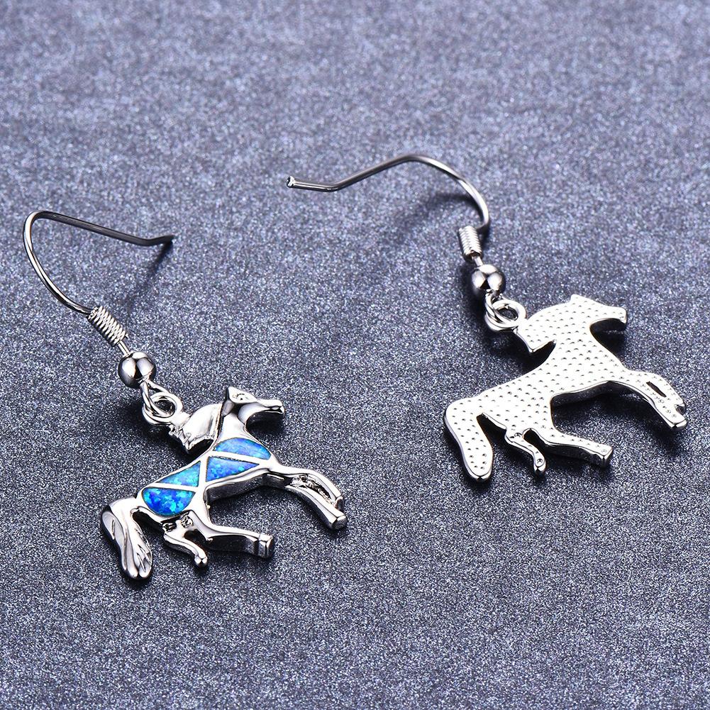 Trendy New Product Accessories Blue Horse Earrings Womens Oriental Countryside Style Animal Series Small Accessories