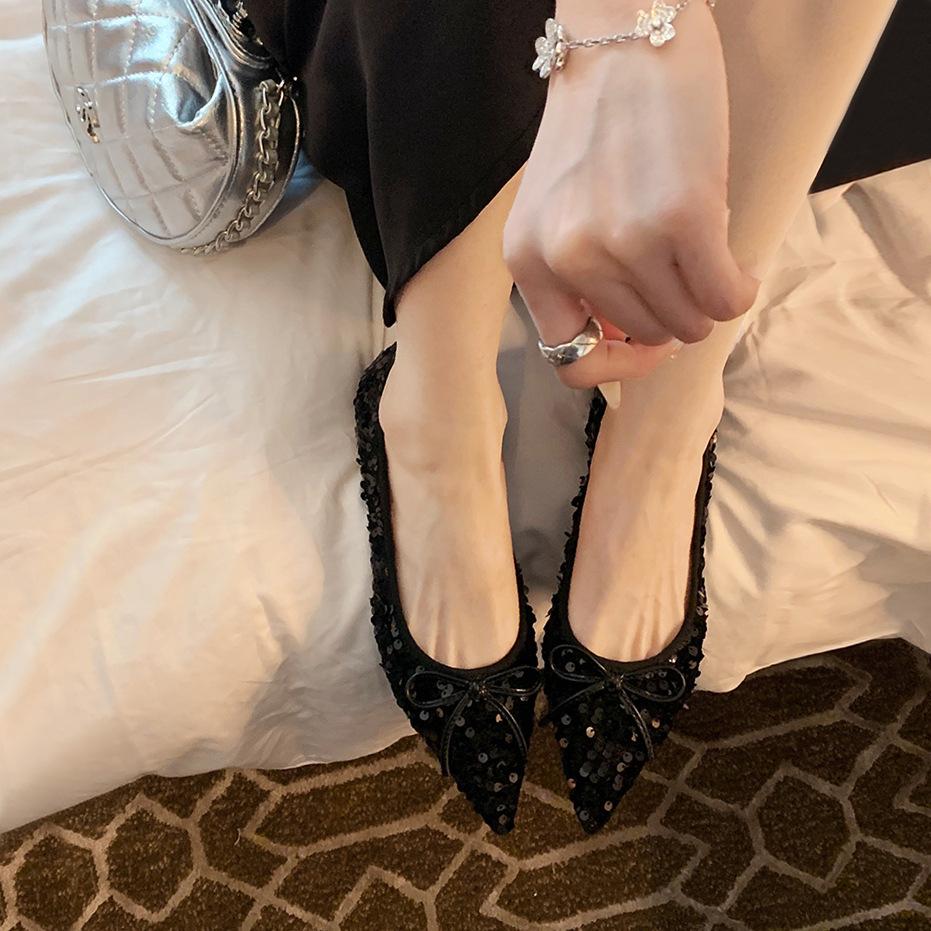 Sheepskin Version~ Sparkling Sequins Exquisite Small Pointed Head Light Mouth Soft Sole Bow Single Shoes Women's Autumn Leather Flat Bottom Ladyshoes