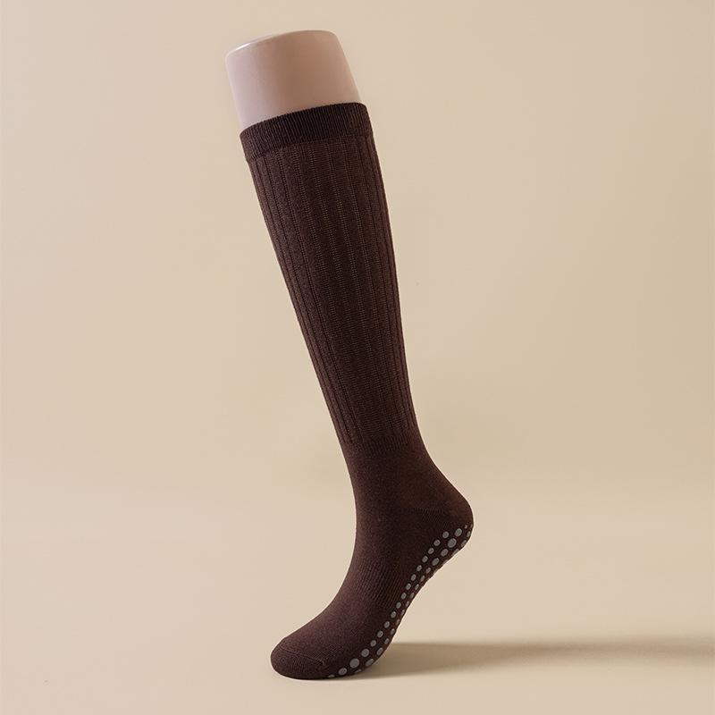 

Sock Spring/Summer Style Long Tube Yoga Socks - Solid Color, Pure Cotton, Glued Stickers, Anti-Slip, Pilates Training Padded Stockings 1 pair Cotton кавовий