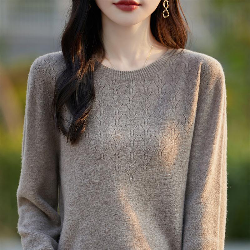 New Autumn and Winter Style Pullover Women's Round-neck, Long-sleeved, Loose Knitted Base Sweater