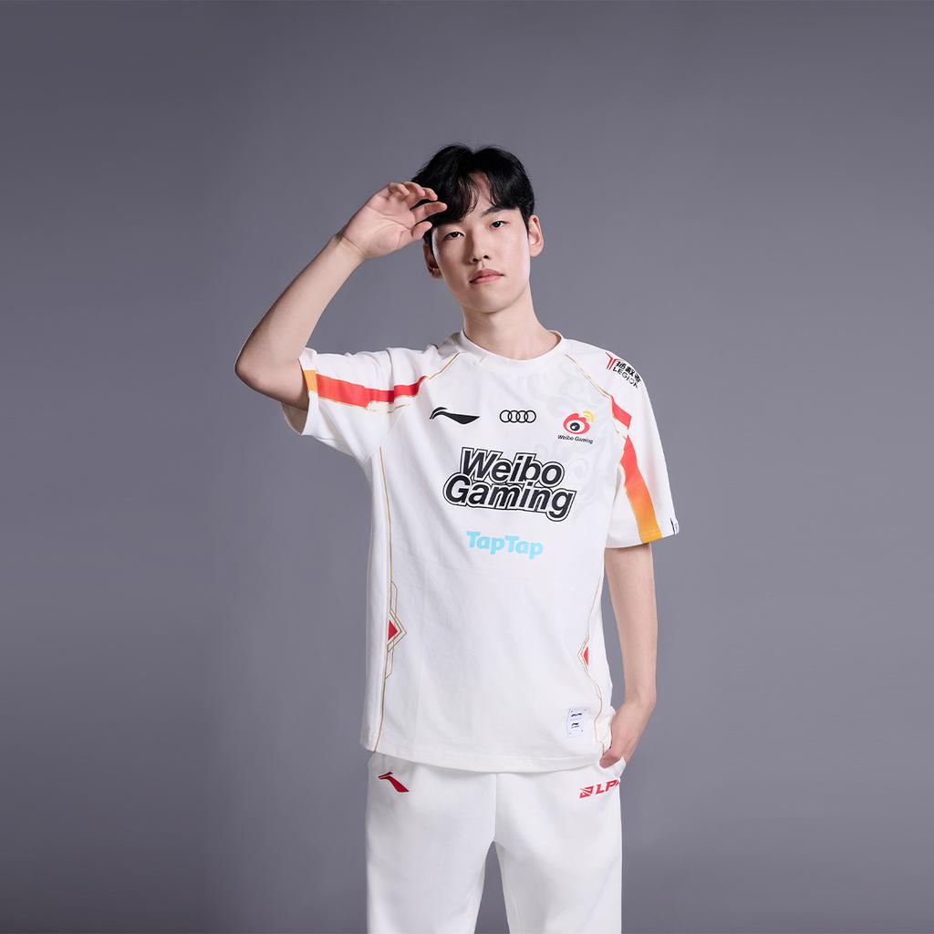 Li Ning Sports Lifestyle Series Letter Brand Logo Round Neck Short Sleeve T-Shirt 2024 Season WBG Team Unisex T-Shirt Off-White ATSU645-1