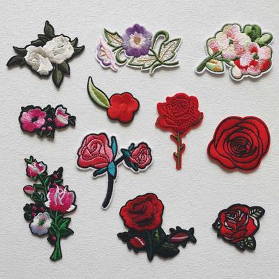 Bella rosa ricamo applique patch pressa a caldo appliqued adesivi per vestiti fai da te Parches Ropa adesivo su vestiti distintivi fiore