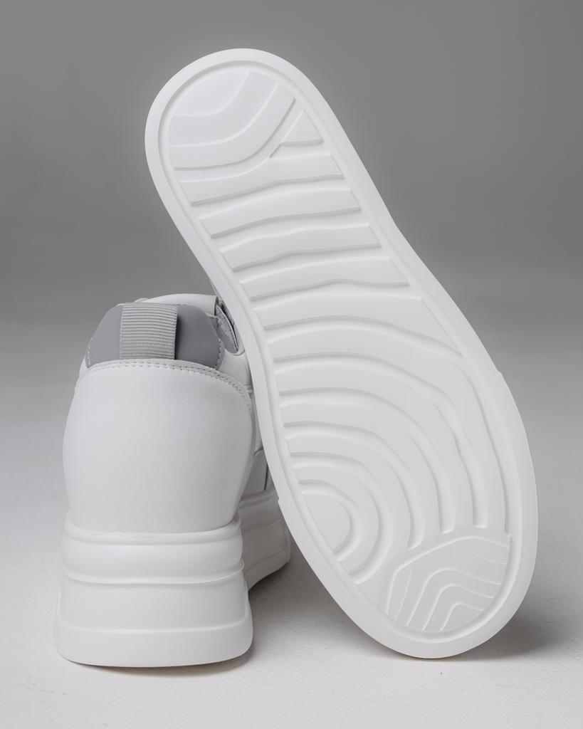 Кроссовки на платформе Prima d'Arte 1131 36 белые кожа