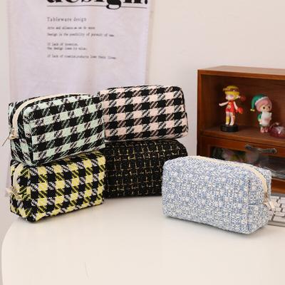 Fashion Large Capacity Plaid Makeup Bag Toiletries Lipstick Skincare Products Cosmetic Organizer Clutch Travel Washing Bags