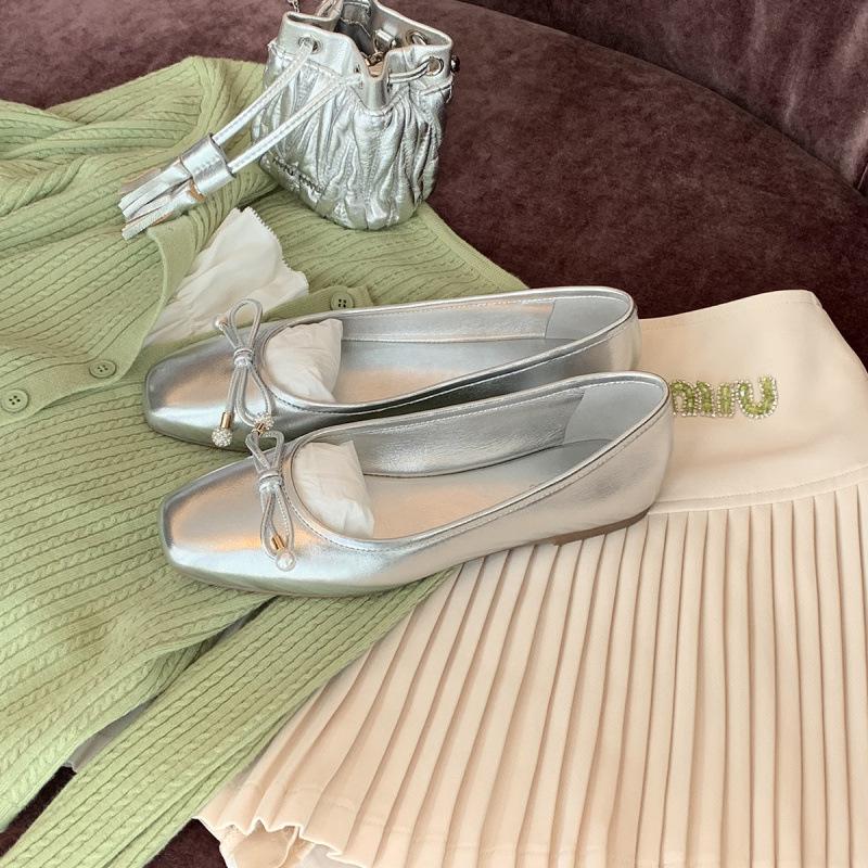 

Туфли Классические с круглым носком, бантом, стразами, мелким вырезом, изысканные жемчужные балетки 40 серебряный