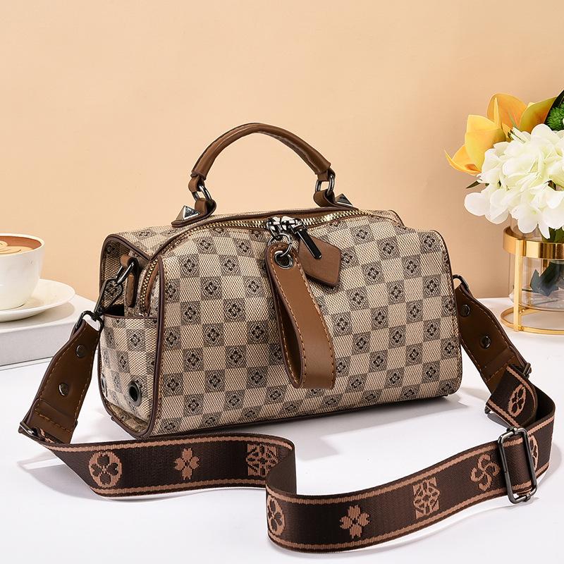 Bag messenger bag women's 2025 new fashion women's bag niche high-end single shoulder Boston pillow bag women's bag