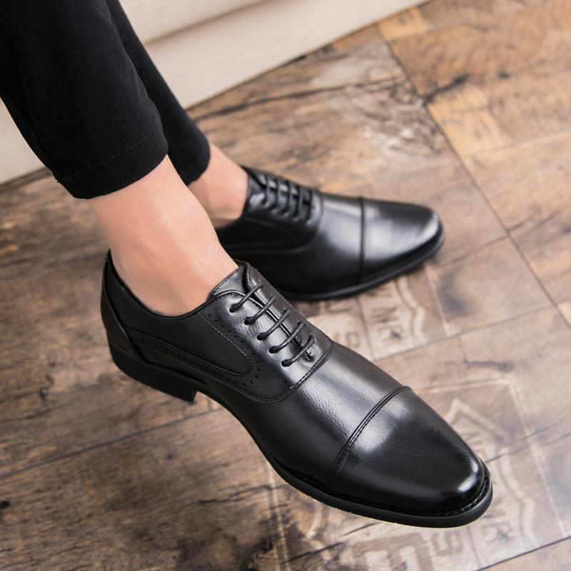 Fashion Men Leisure Derby Shoes Business Dress Shoes Classic Triple Joint Oxford Office Gentleman Footwear for Job Luxury Wedding Shoes