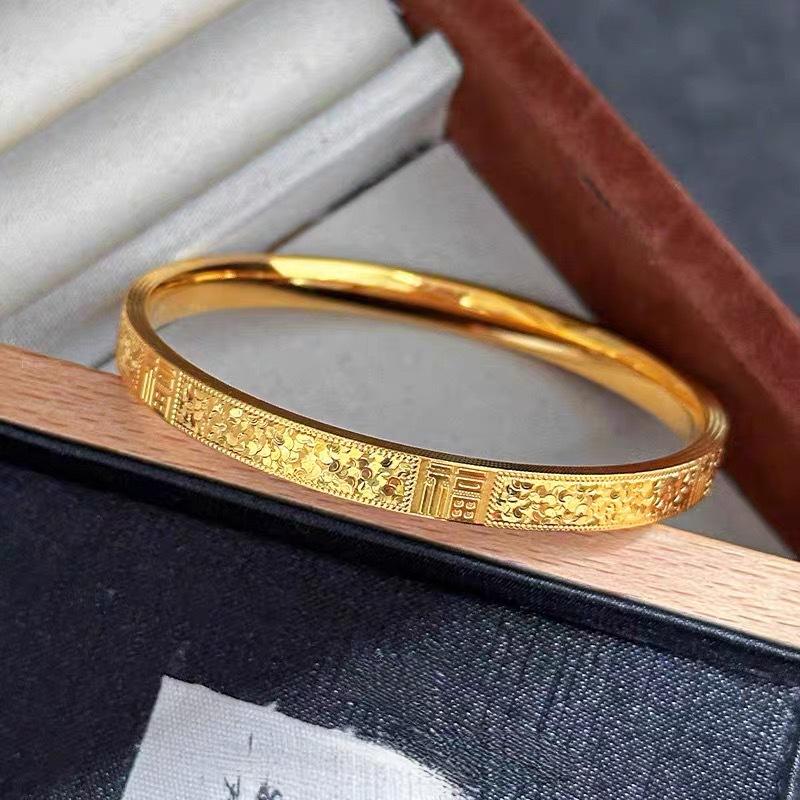 Simulation gold bracelet, women are full of luck, solid bracelet, fashion bracelet.