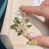 Luxury Leafy Branch Gardenia Pearl Brooches For Women Girls Exquisite Corsage Clothing Accessories Gifts