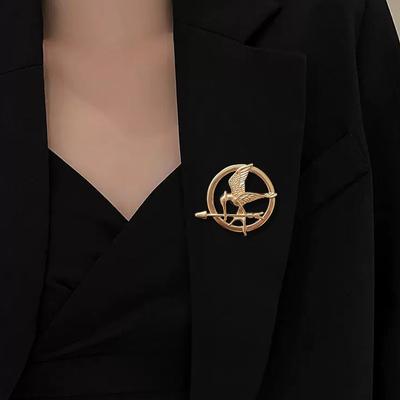 Creative Crane Styling Brooch Universal Round Alloy Badge Retro Versatile Clothes and Bags Accessories Brooch