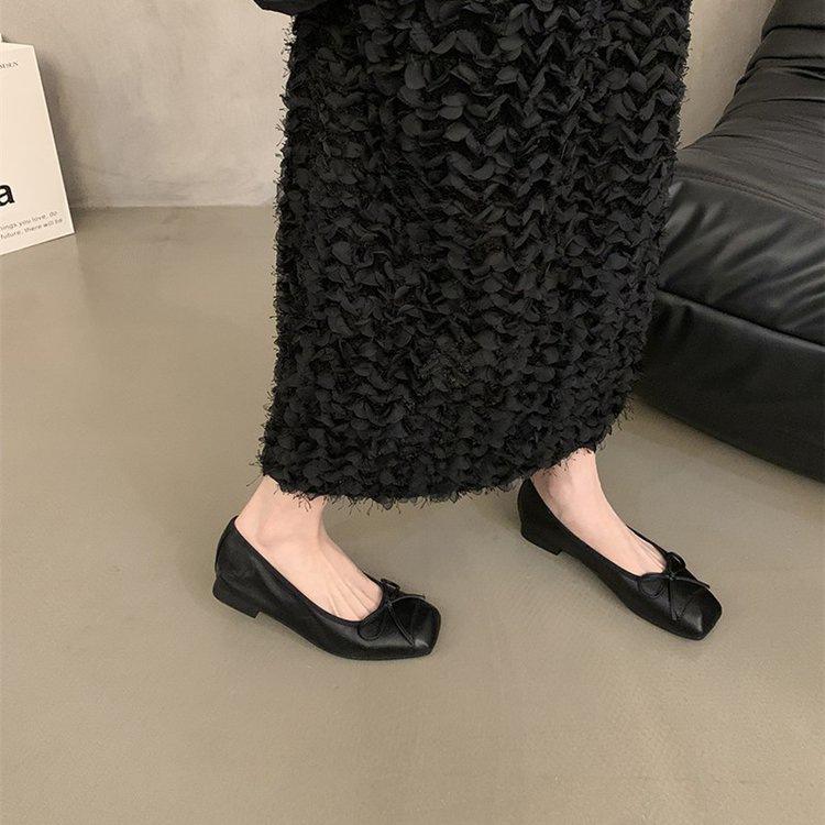 Xiaoxiangfeng square head bow single shoes spring new black skirt grandma shoes flat ballet shoes