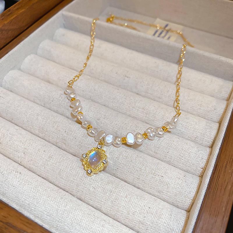 

French court style moonstone pearl necklace light luxury collarbone chain popular versatile neck chain