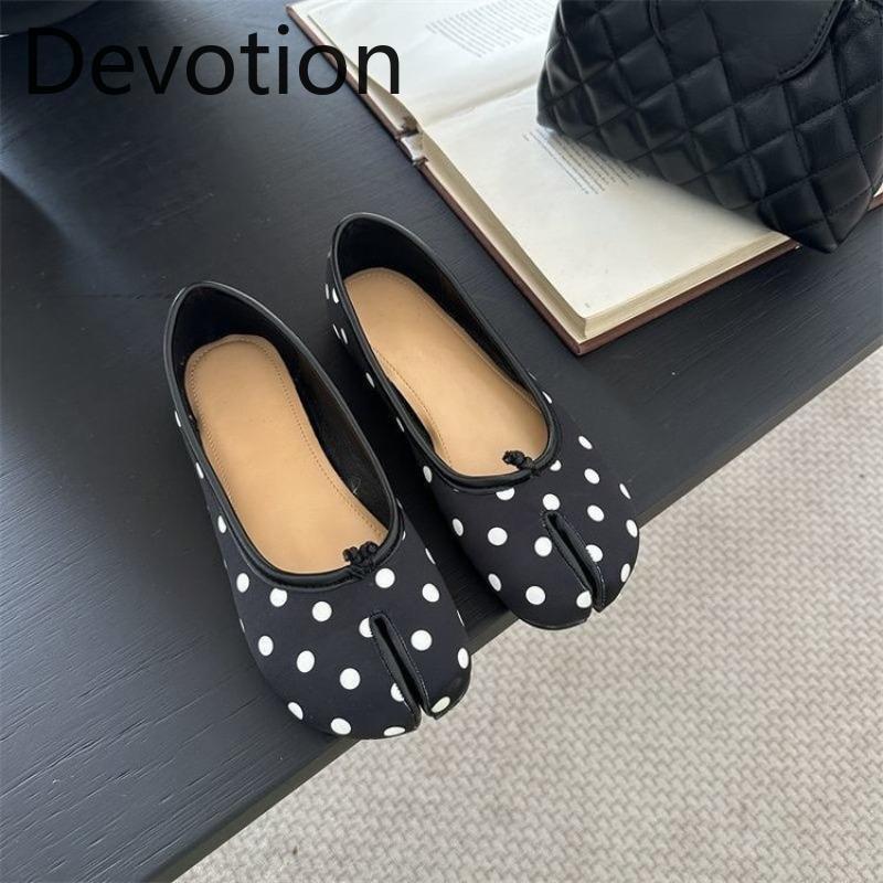 Anti-slip Shoes - A New and Niche Style of Flat-bottomed Retro Single Shoes for Women Devotion