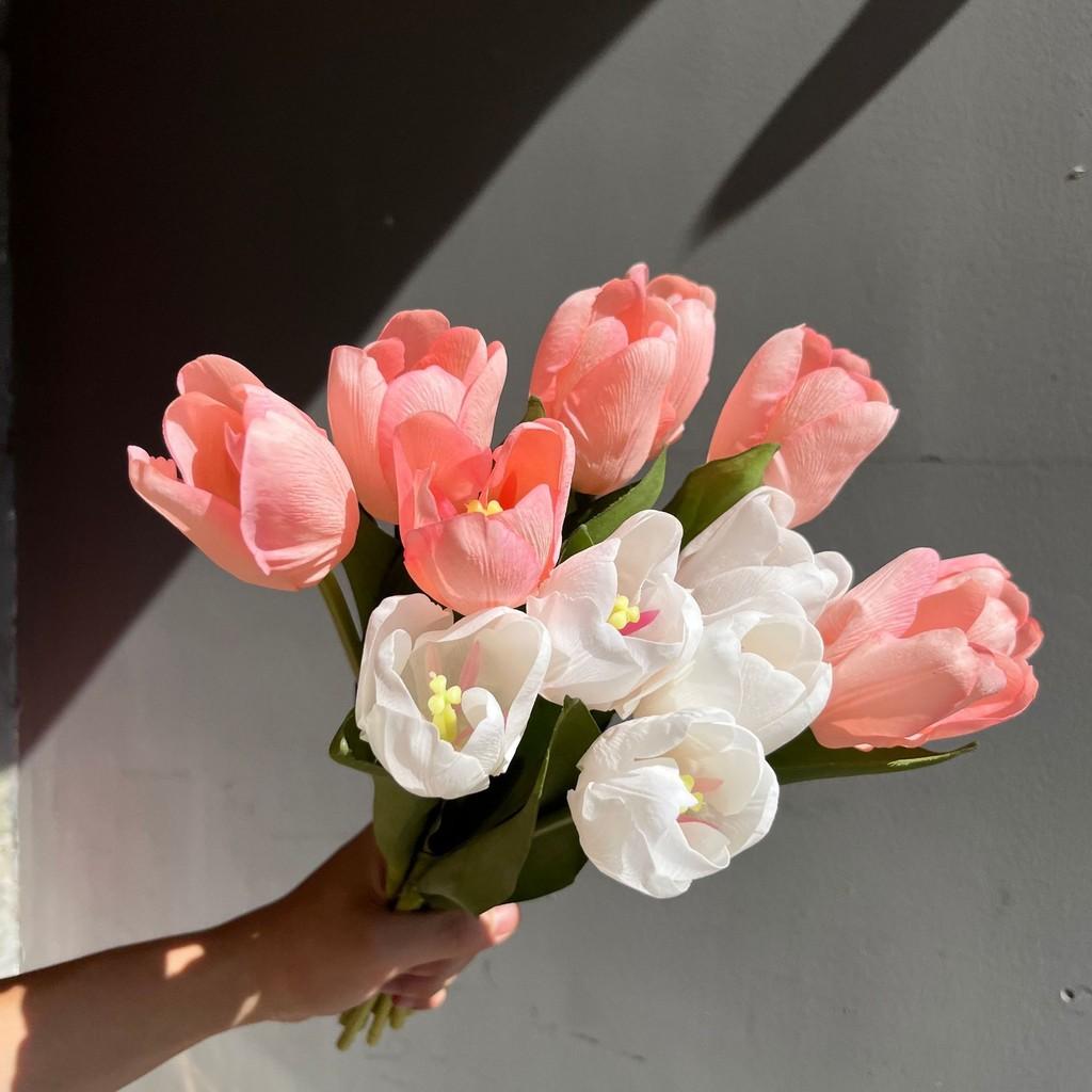 Luxury Silk Tulip Flowers With Moist Feel For Wedding Decor And Styling Home