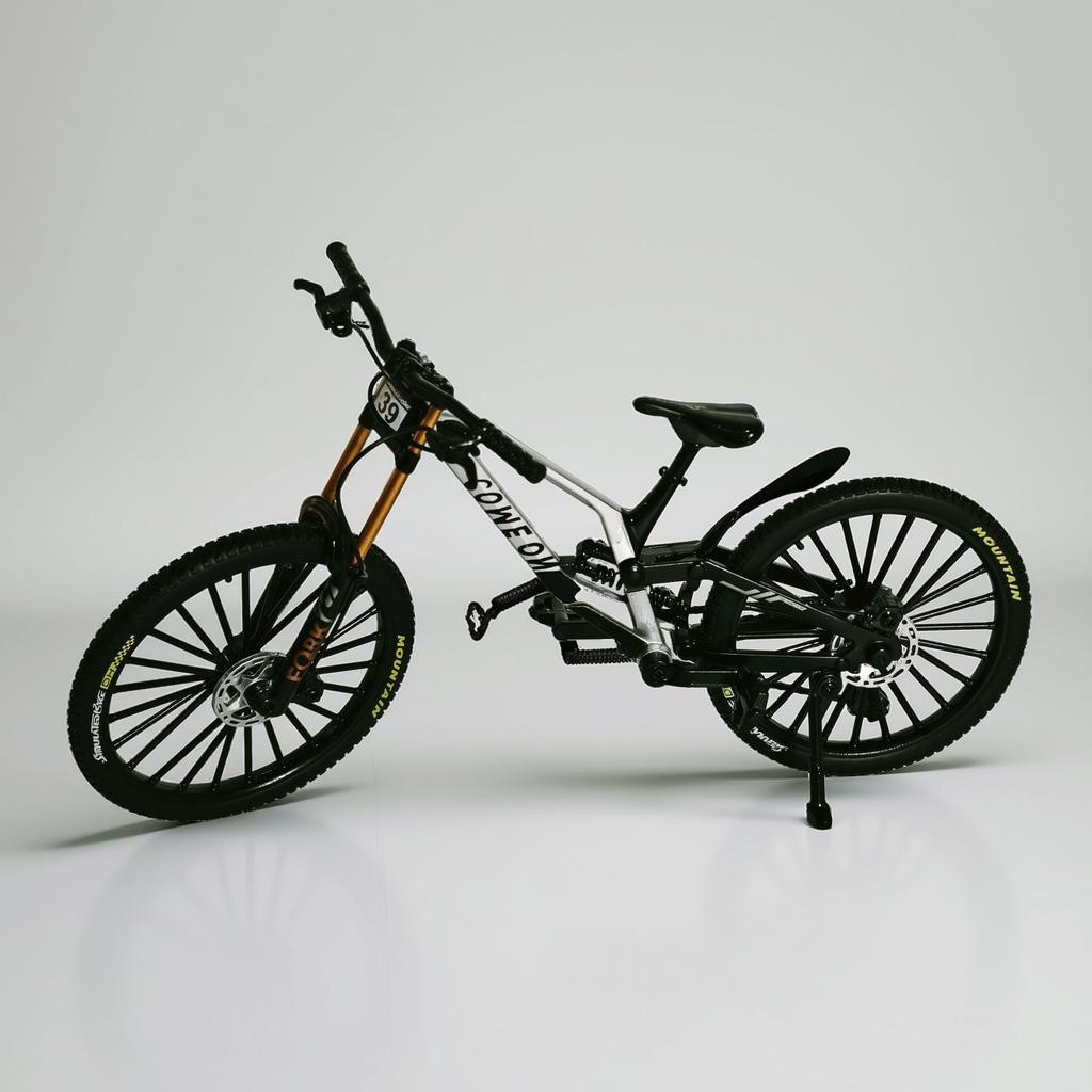 1:8 All-Terrain Mountain Bicycle Die-Made Model with Realistic Suspension and Brakes, Suitable for Indoor and Outdoor Display.