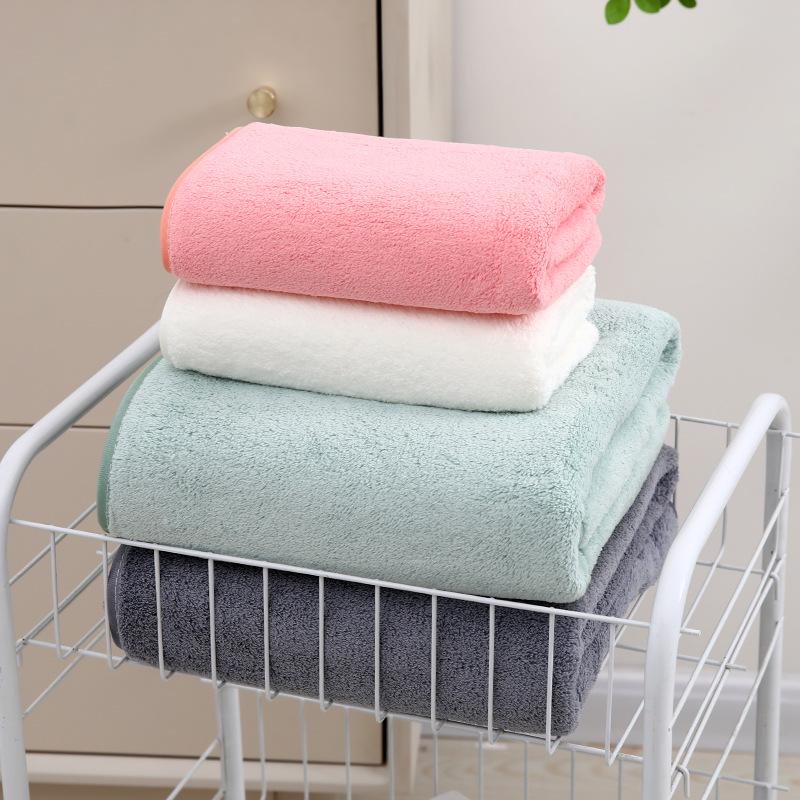 Snowflake Coral Fleece Quick-Dry Bath Towel Set – Thick, Absorbent, Large Size for Adults, Ideal for Beach or Home.