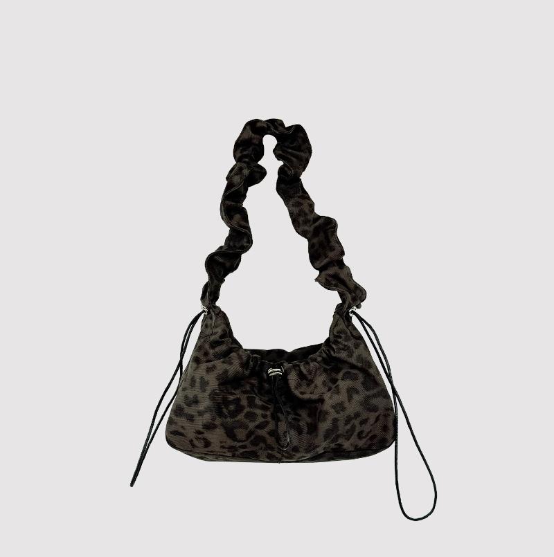 

Leopard Print Canvas Ruched Shoulder Bag Stylish Commute Underarm Crossbody Bag Women s Creative Multi Drawstring Design Handbag 28.5X6.5X17CM