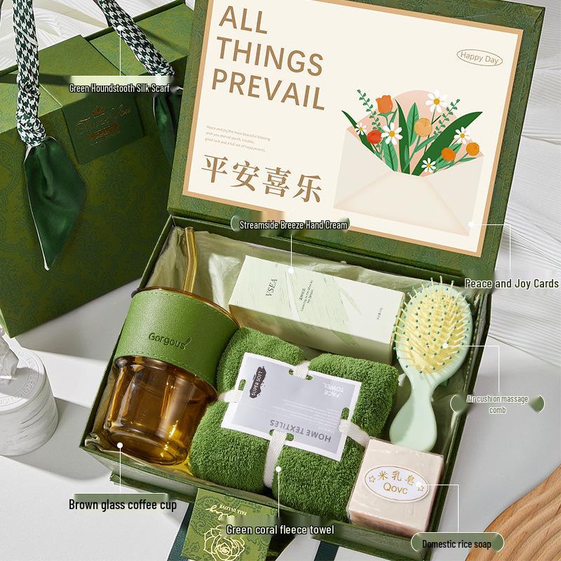 Elegant Bridesmaid & Teacher s Gift Box: Premium Wedding and Event Souvenir Red Handheld Gift Box