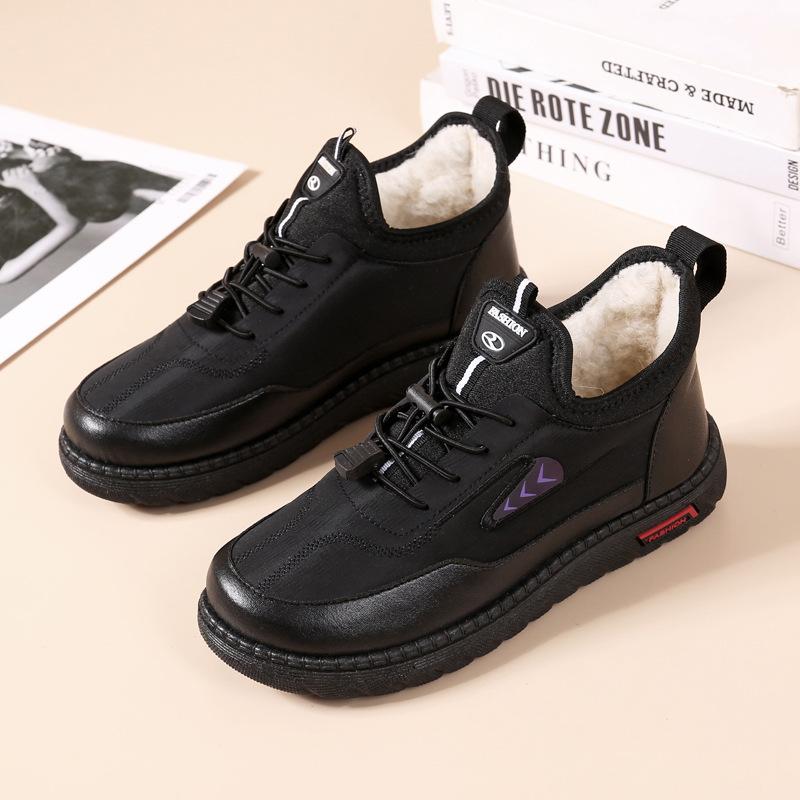 Vinter tykke, varme fleecefôrede joggesko for kvinner Utendørssko med anti-skli såle for kvinner Lett uformelt pelsfôret sportssko