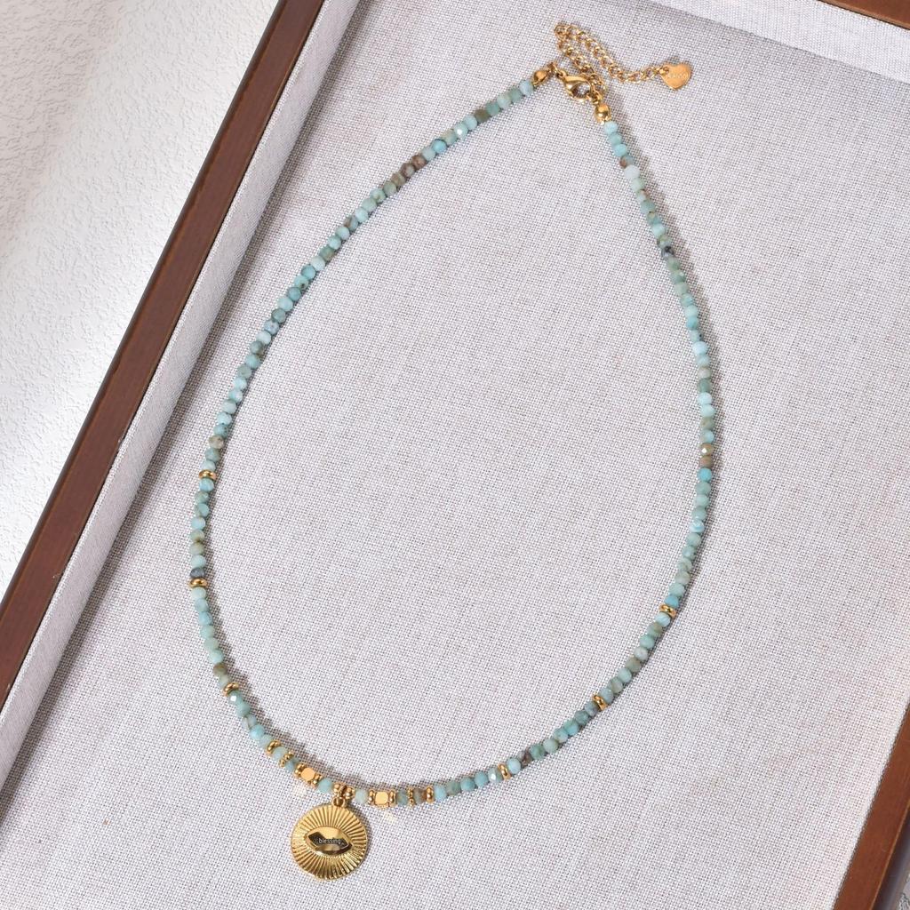 Elegante Süßwasserperlen- und Farbedelstein-Halskette mit Schlüsselbein-Kette aus Edelstahl