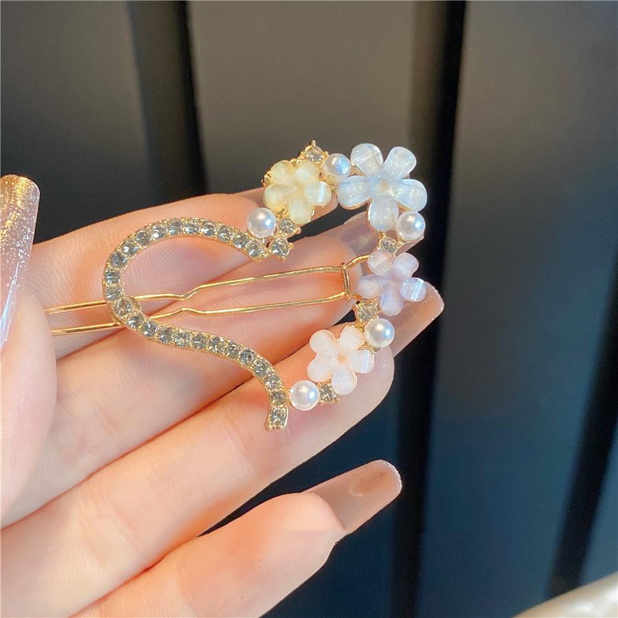 Neue Mode Frau Haarschmuck Dreieck Haarspange Nadel Metall Geometrische Legierung Mond Kreis Haarklammer Haarspange Mädchen Kopfschmuck