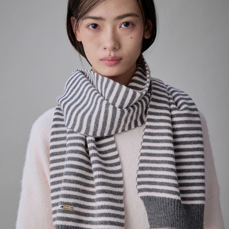 COQUET Atelier Stripe Knit Muffler Peach Charcoal