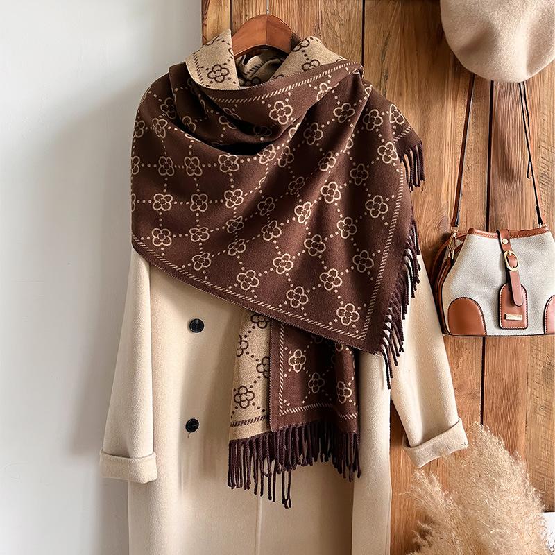 Clover Flower Fashion Ladies Core Yarn Tassel Thermal Scarf Air Conditioner Shawl Scarf